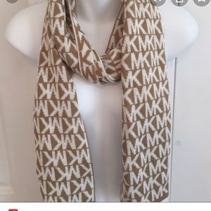 Micheal Kors Scarf
